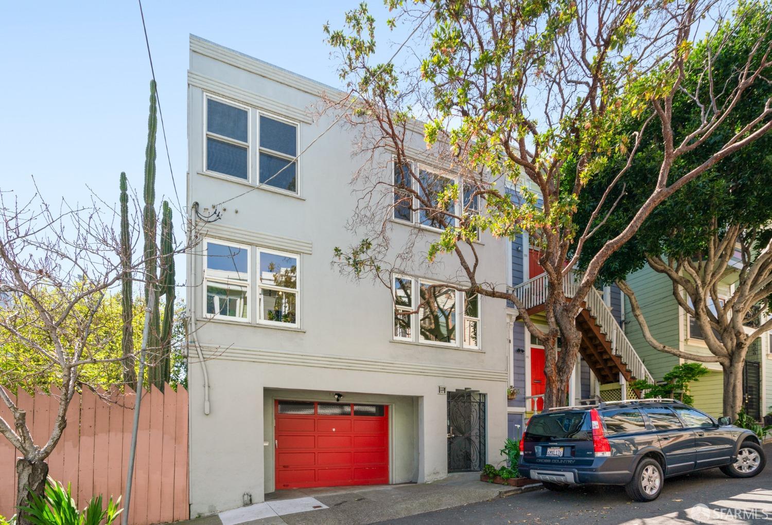 219 Lily Street