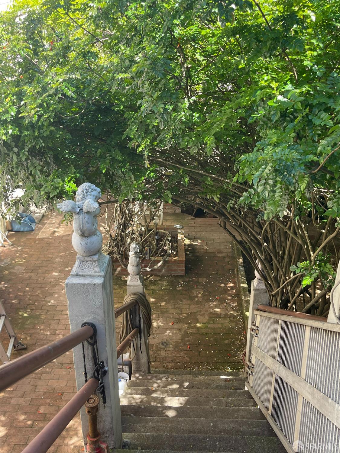 355 Mullen Avenue