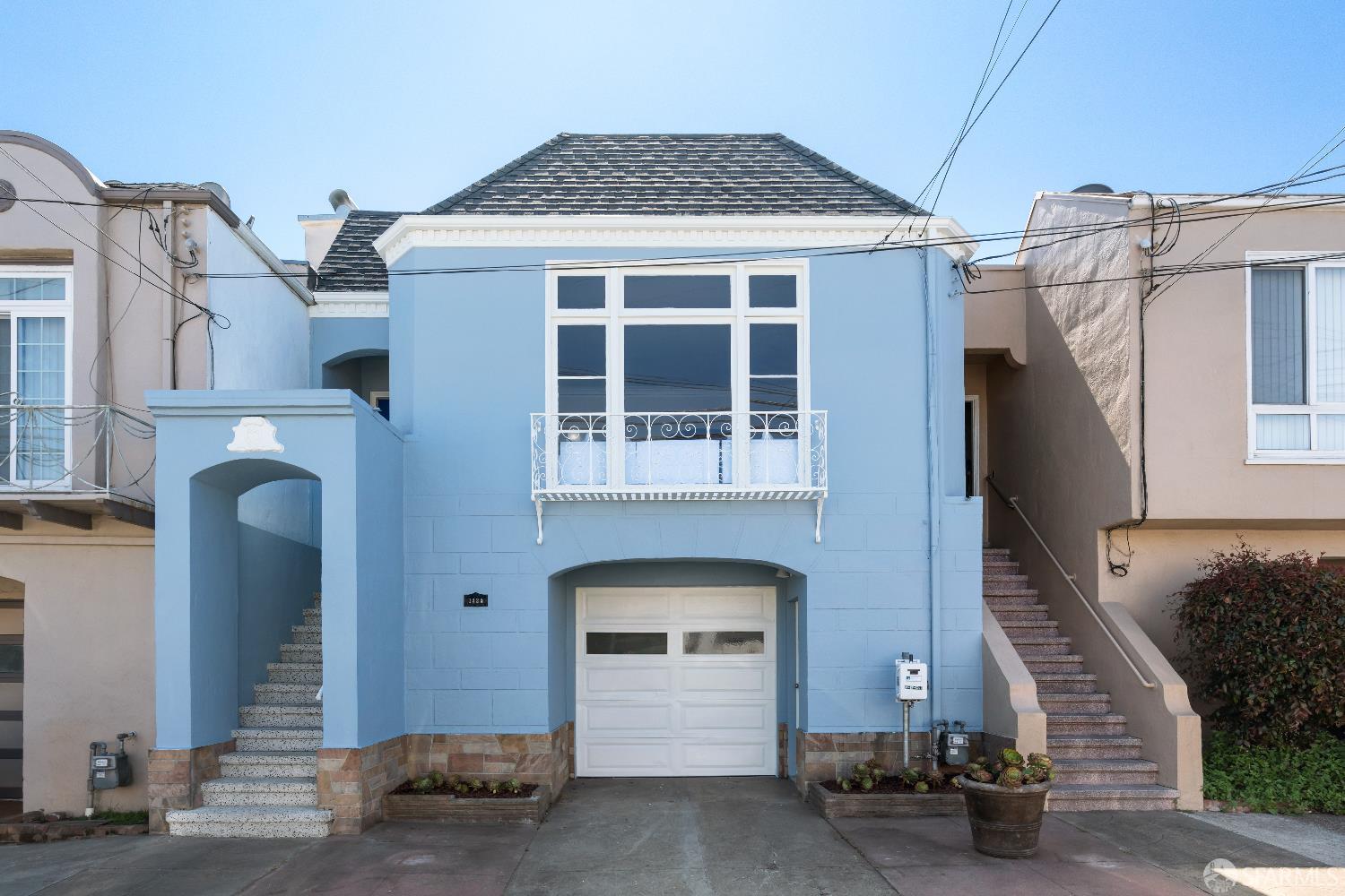 1325 Cayuga Avenue