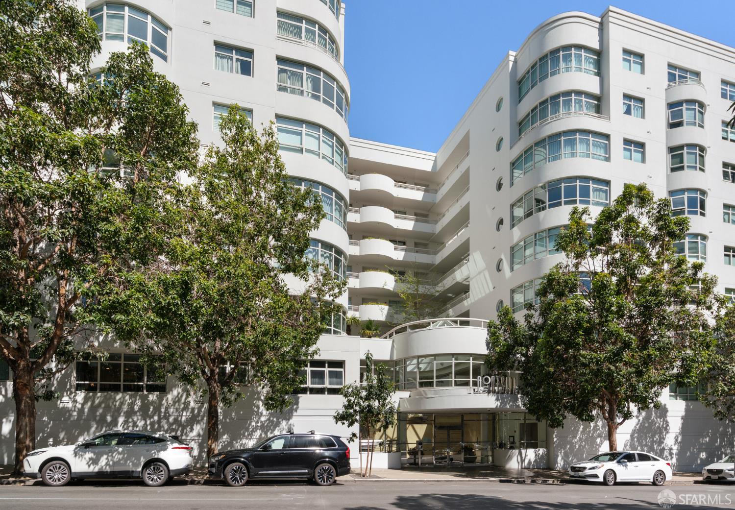 403 Main Street # 208N