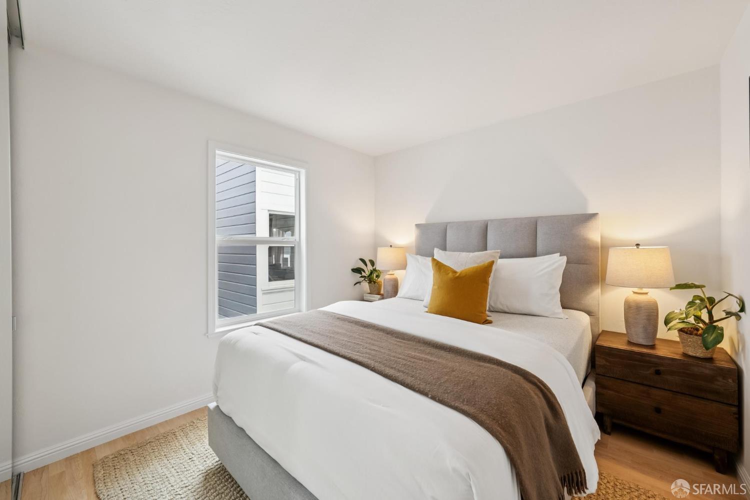 423 Waller Street # 7