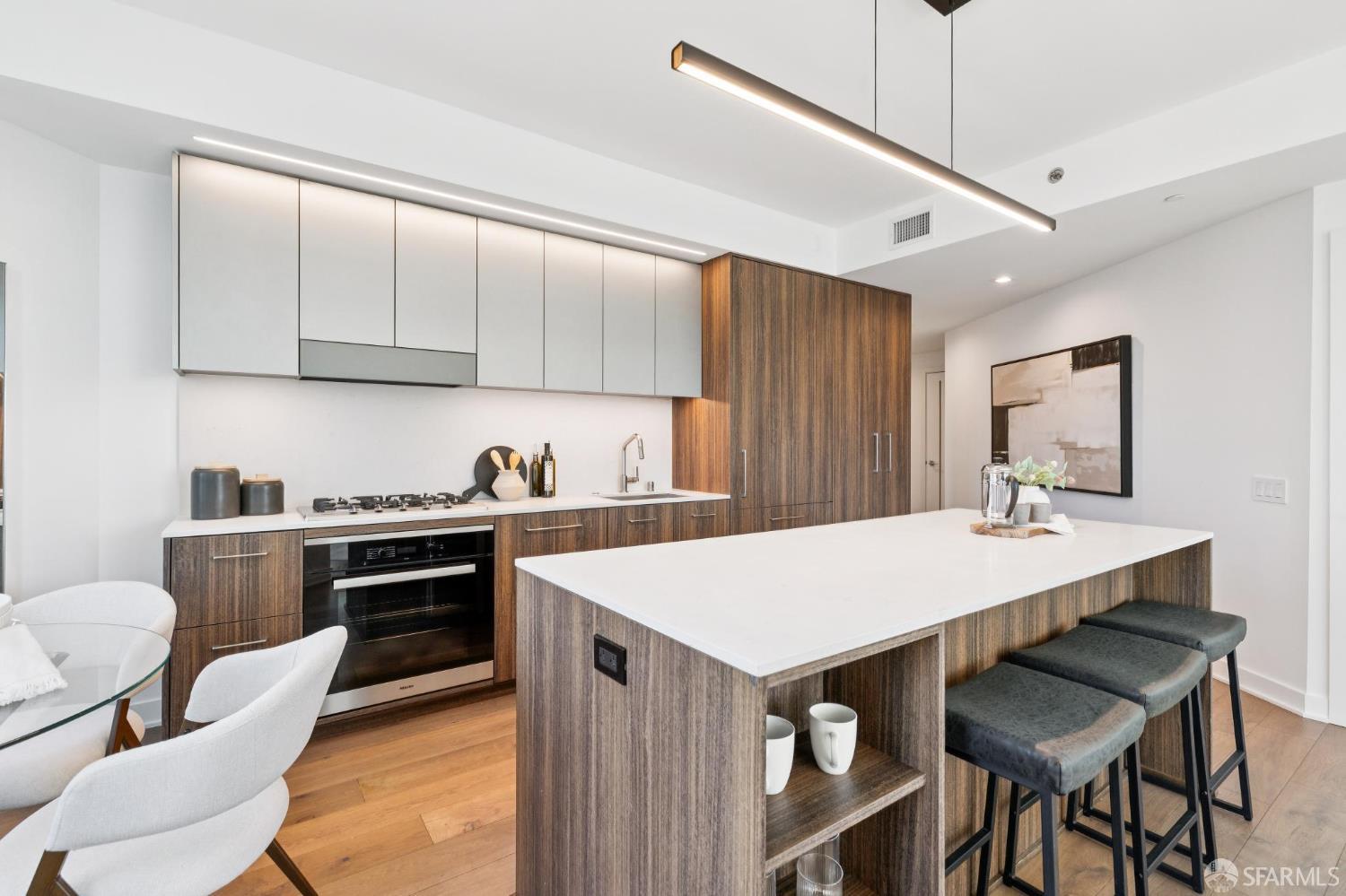280 Spear Street # 10C