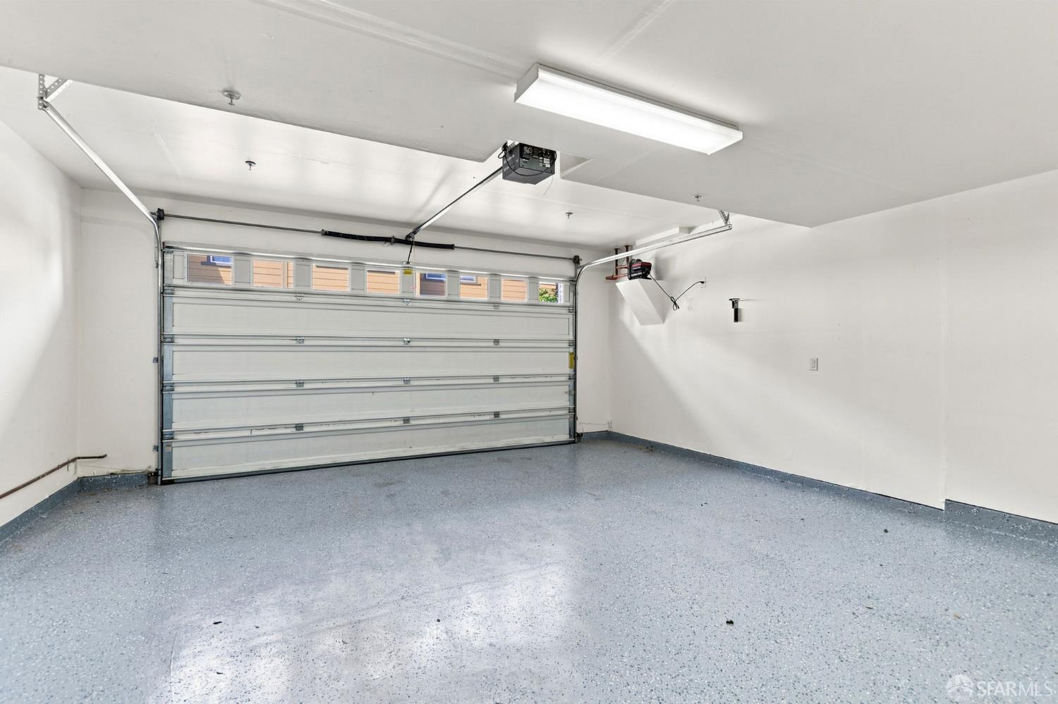 2541 Oak Road