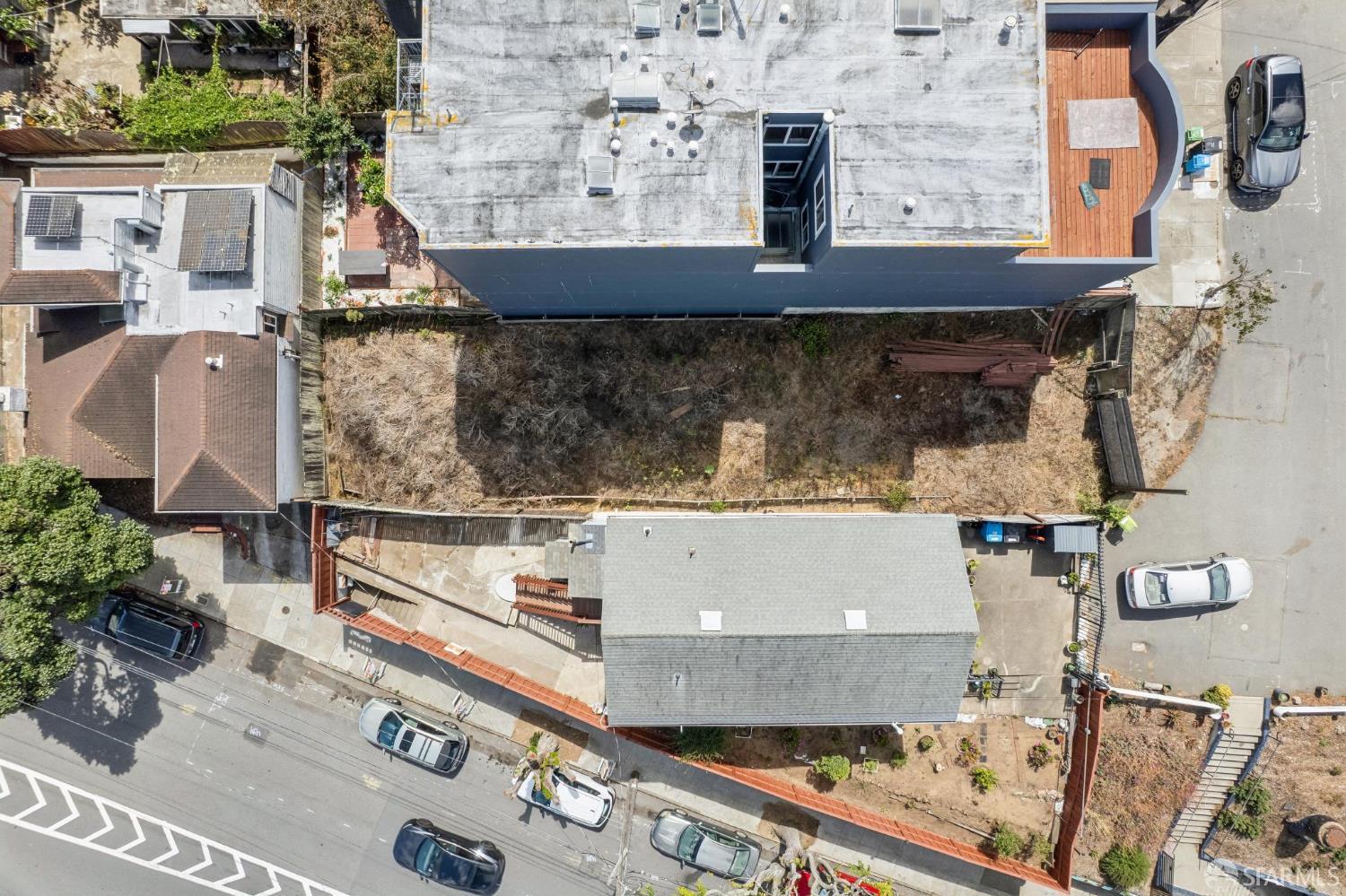 216 Head Street
