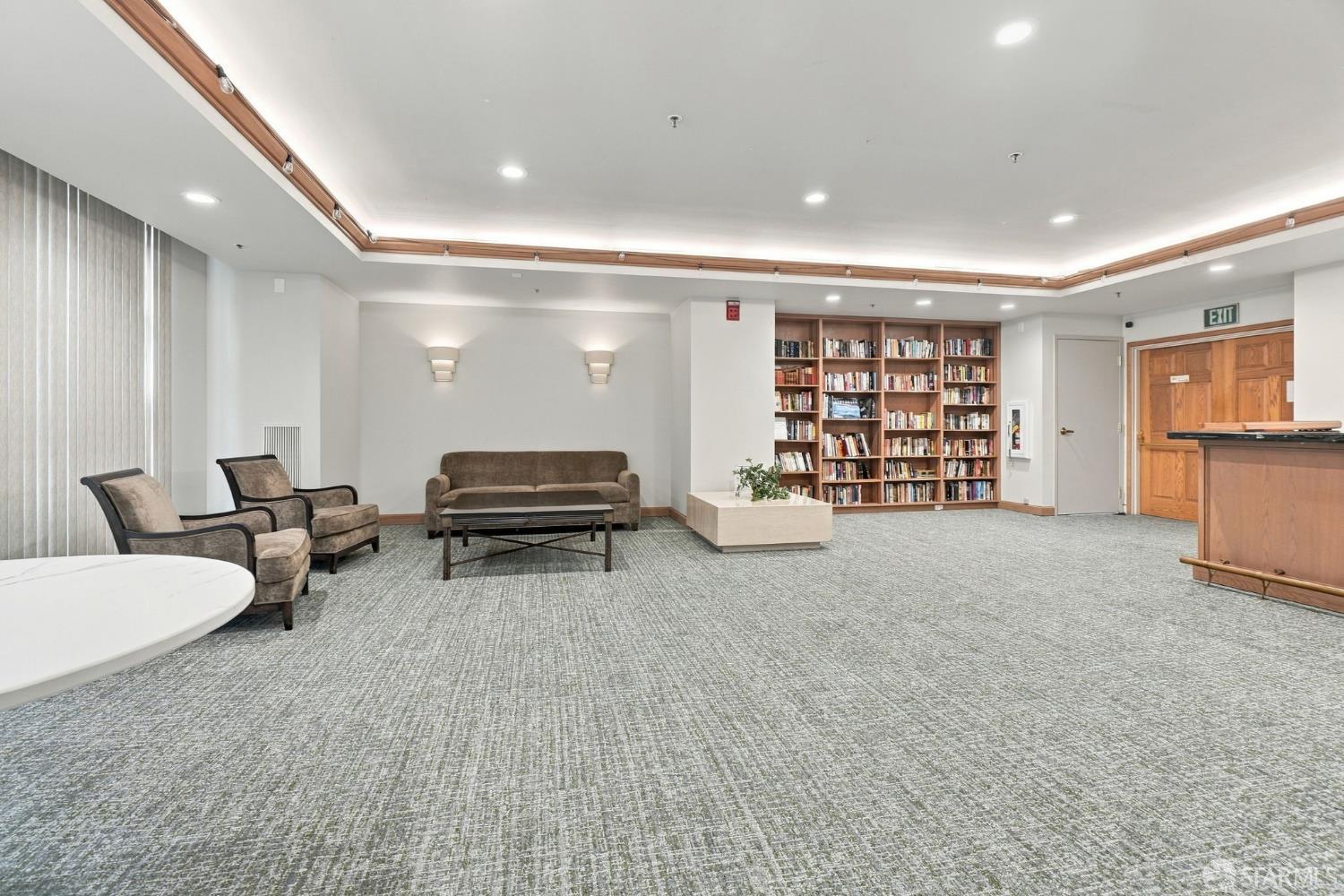111 Chestnut Street # 409