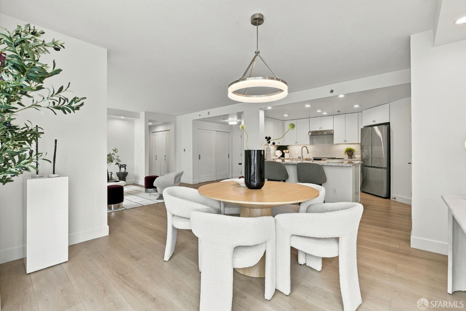 111 Chestnut Street # 409
