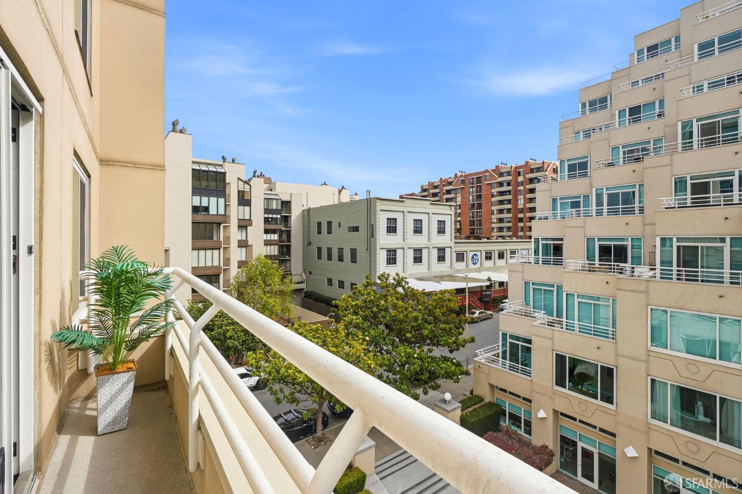 111 Chestnut Street # 409
