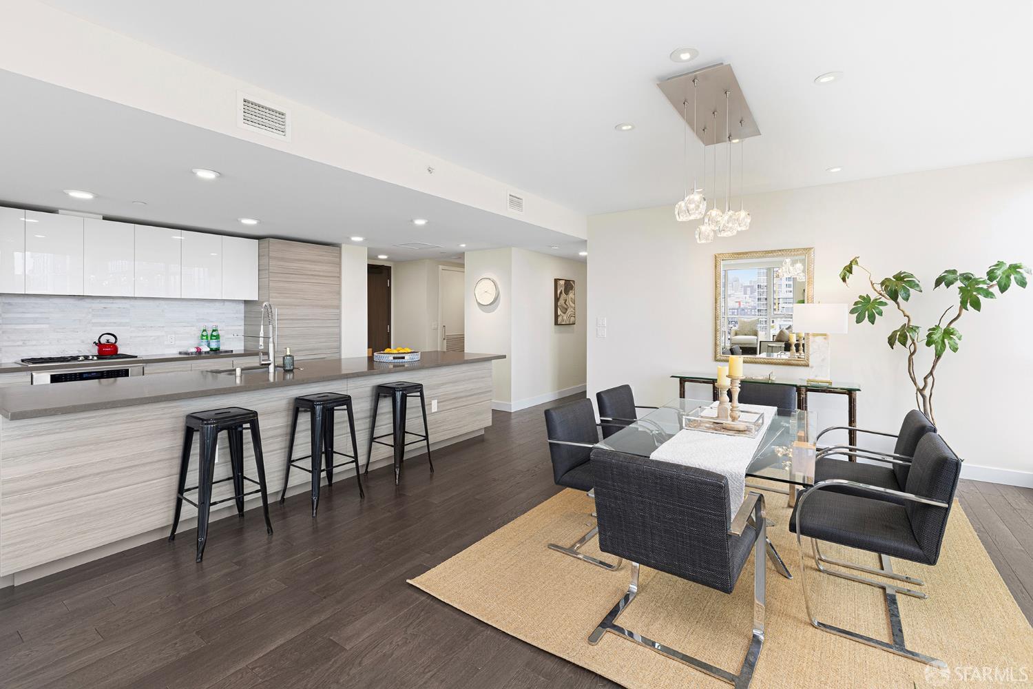 708 Long Bridge Street # 713