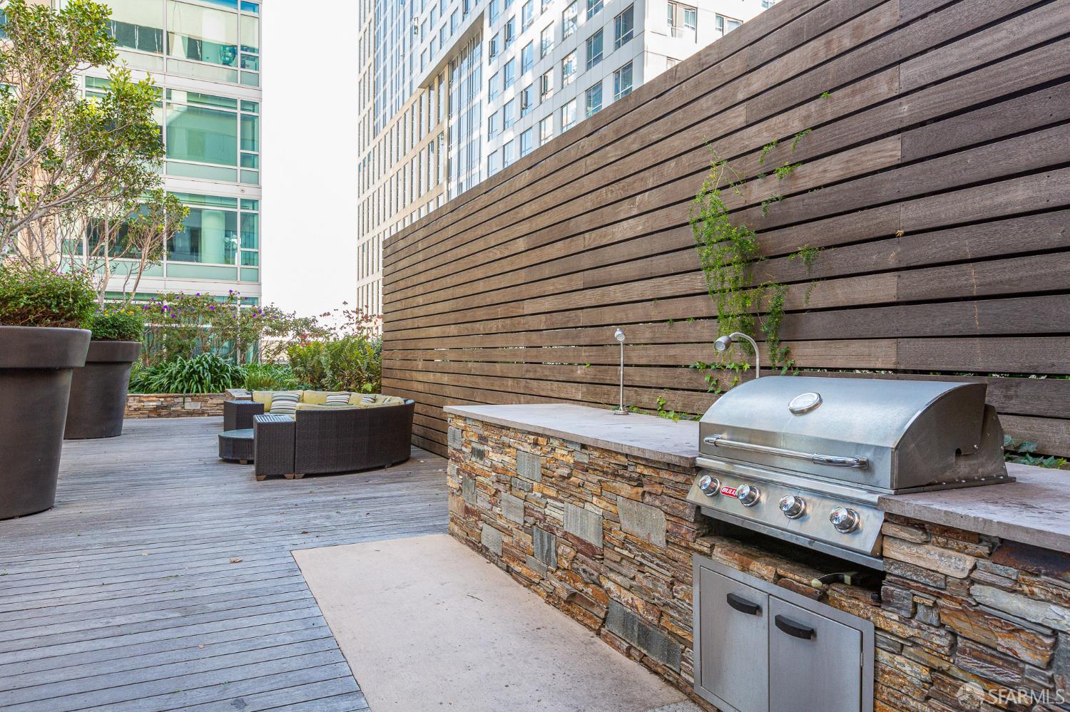 1160 Mission Street # 2211