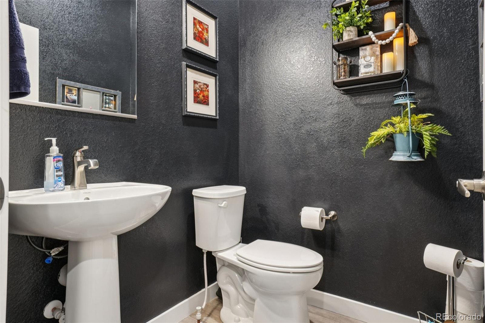 12541 Lake View Street