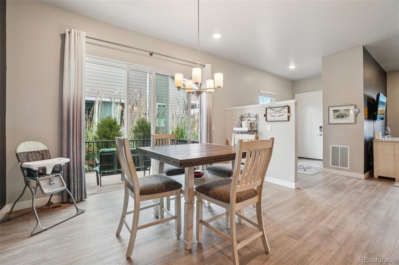 12541 Lake View Street