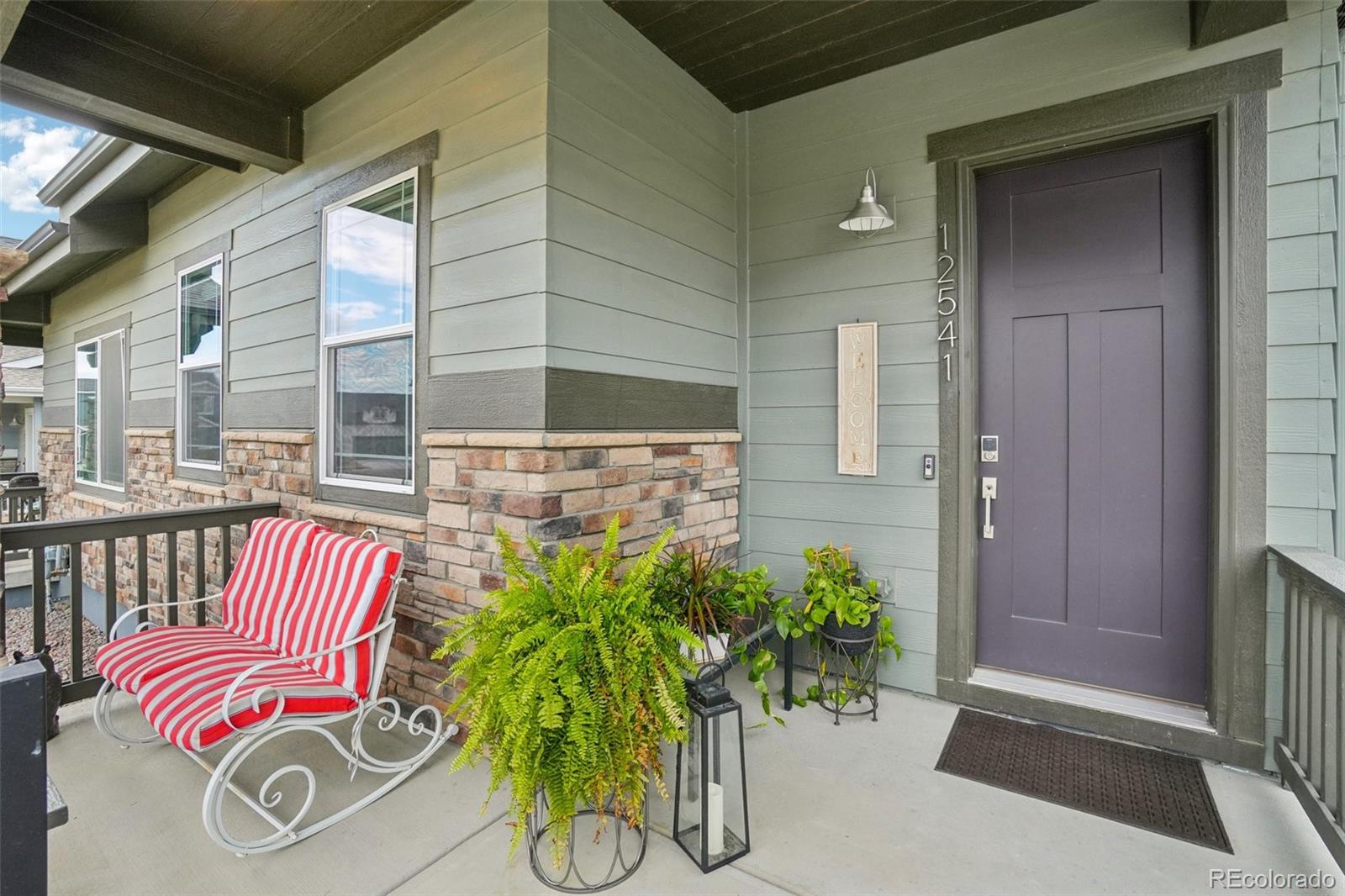 12541 Lake View Street