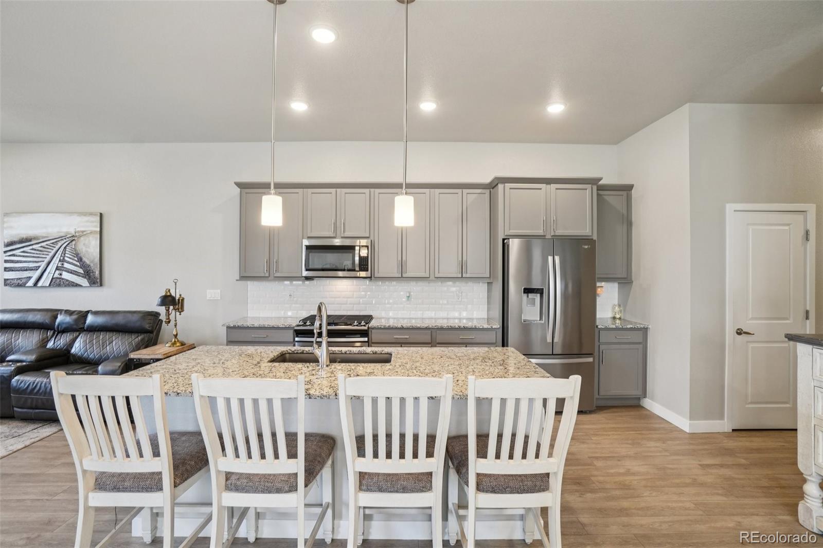 12541 Lake View Street