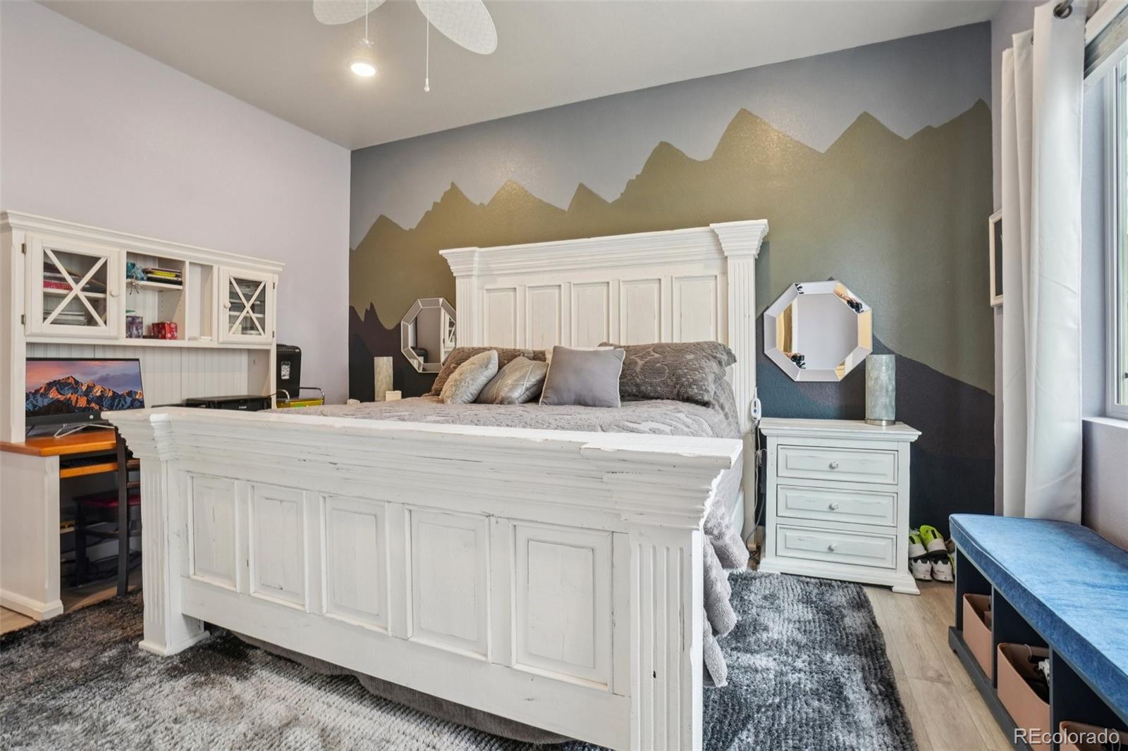 12541 Lake View Street