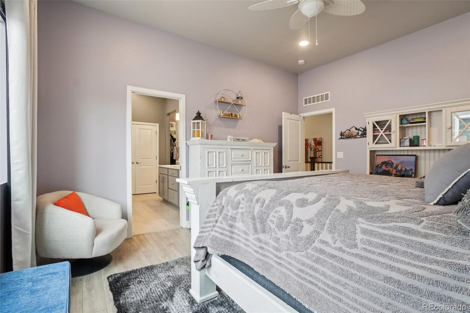 12541 Lake View Street