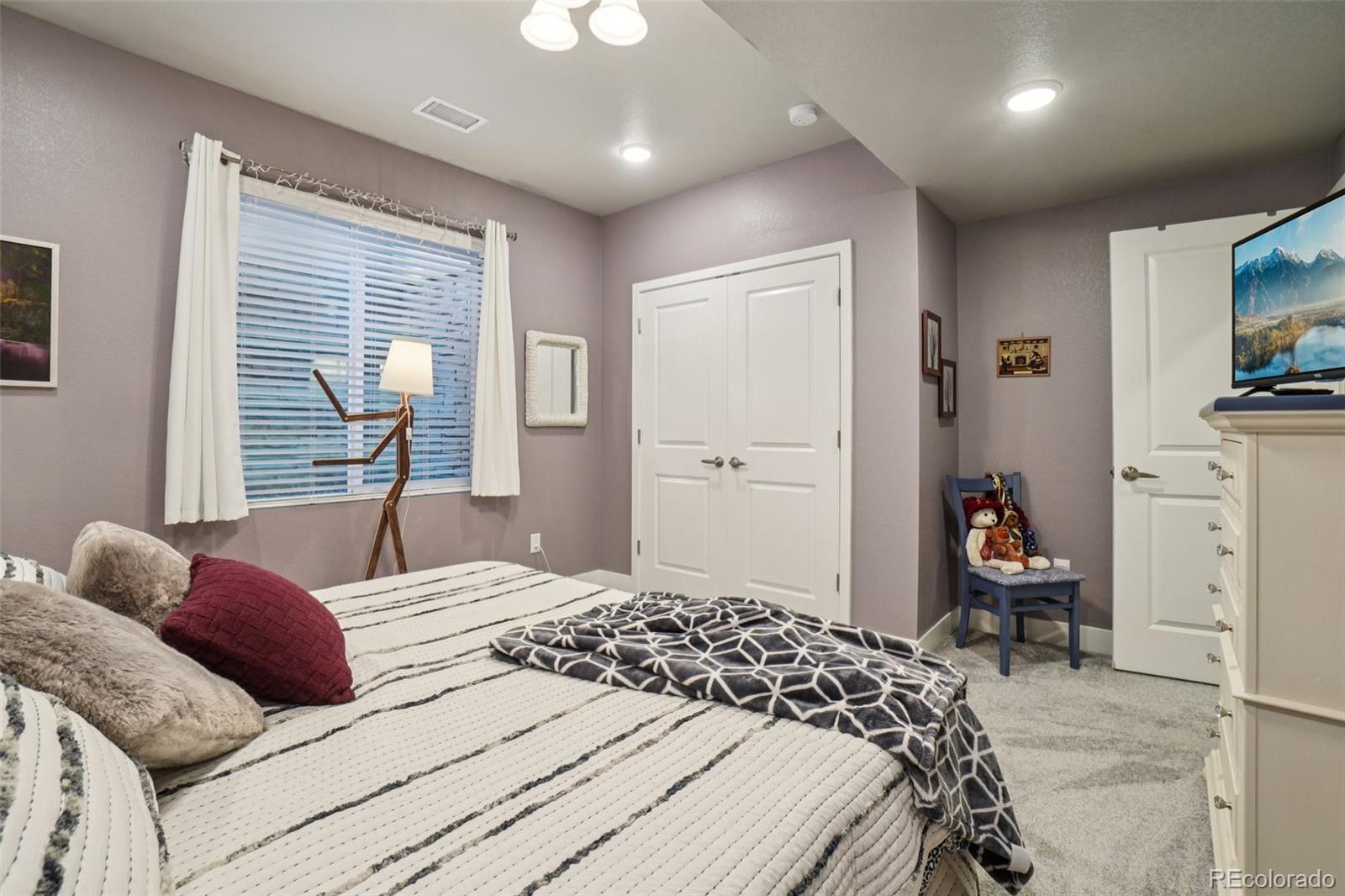 12541 Lake View Street