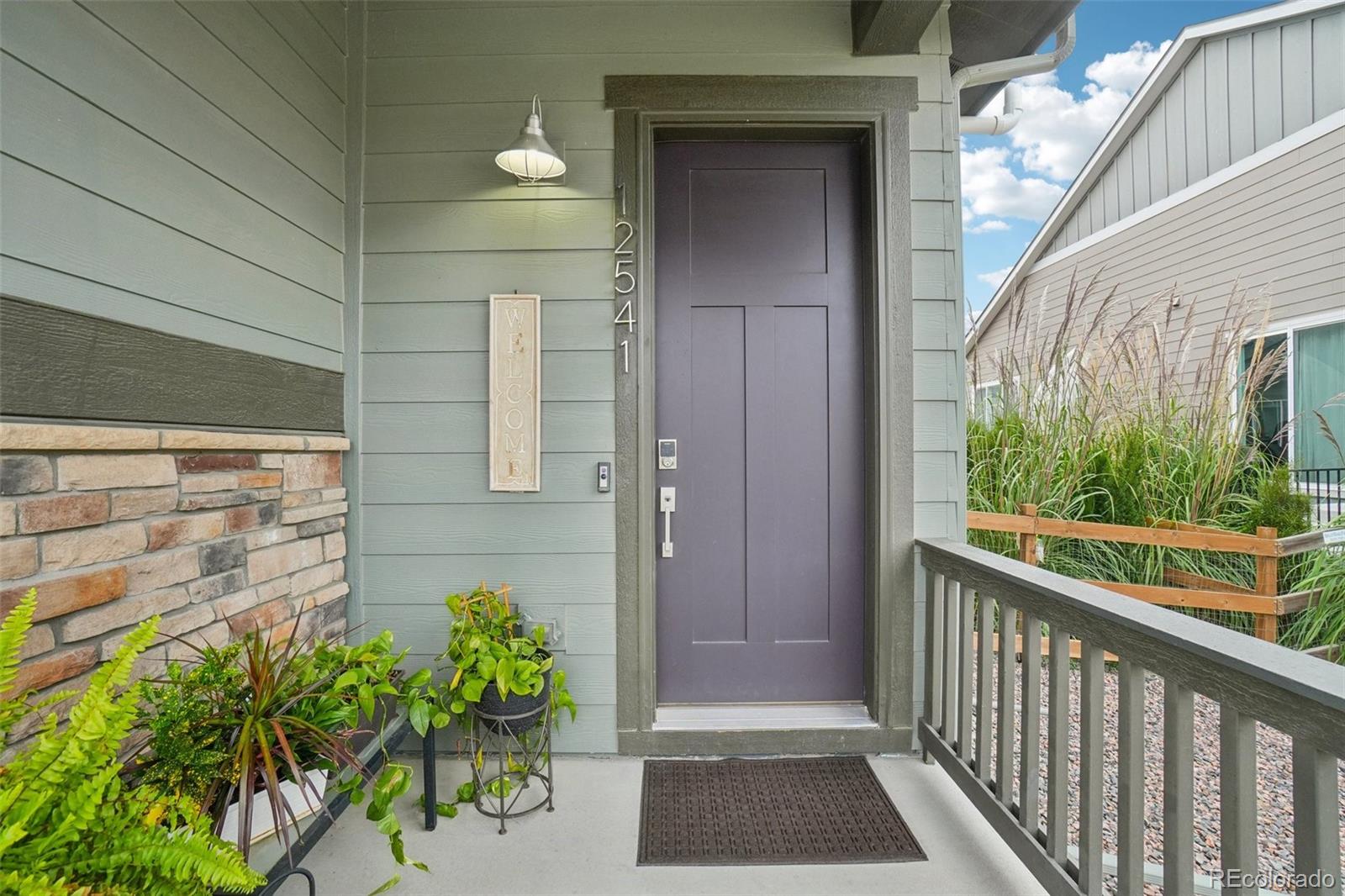 12541 Lake View Street