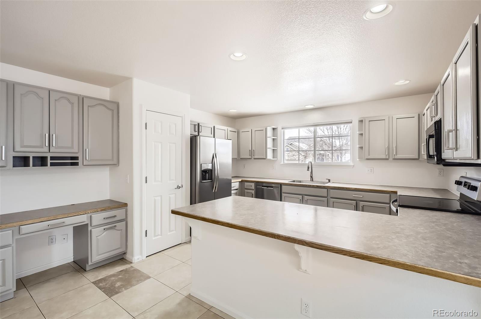 1907 Green Wing Drive