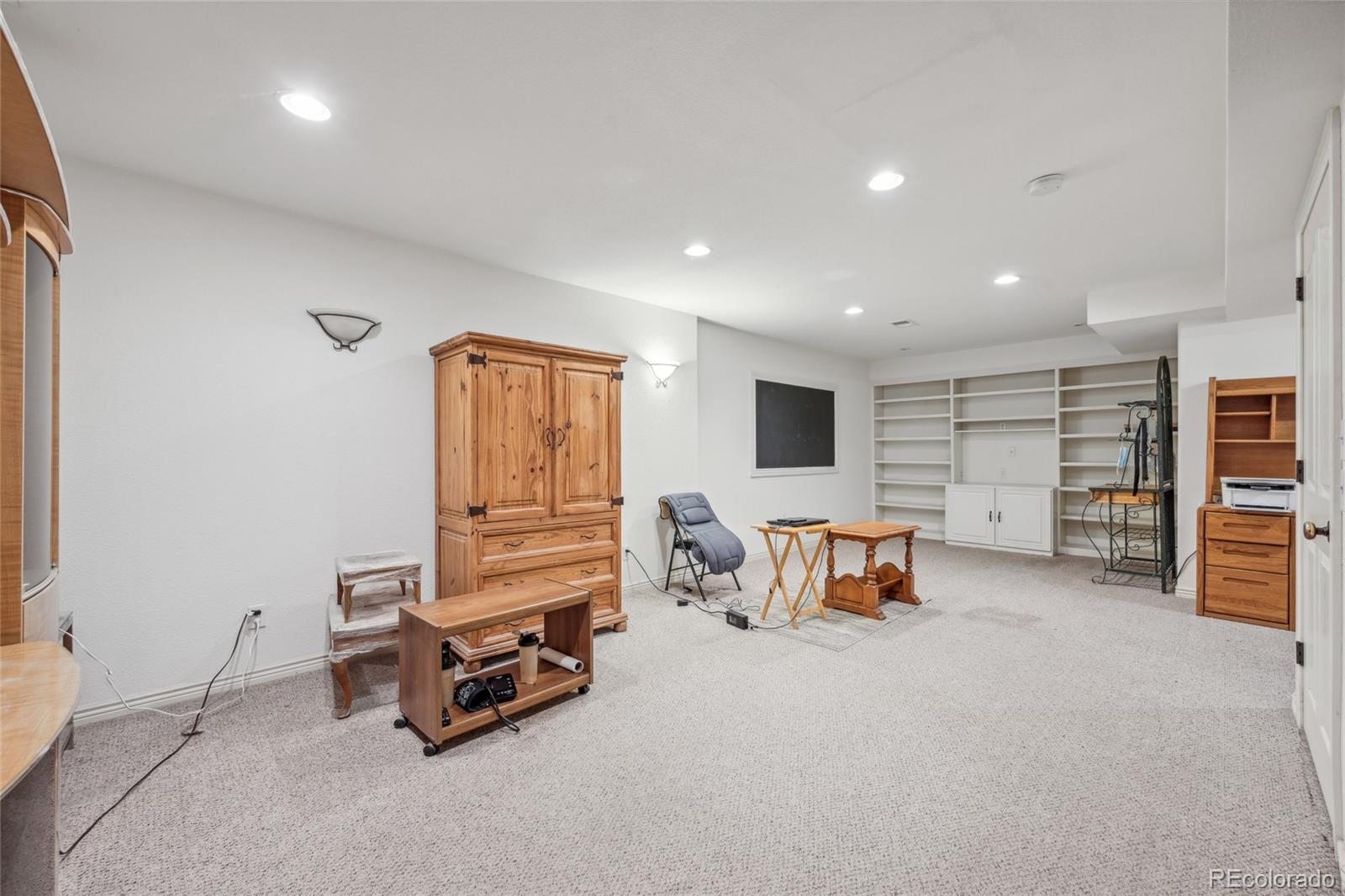 1114 Cottonwood Court