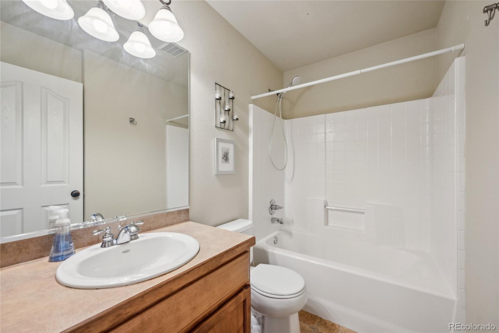 1114 Cottonwood Court