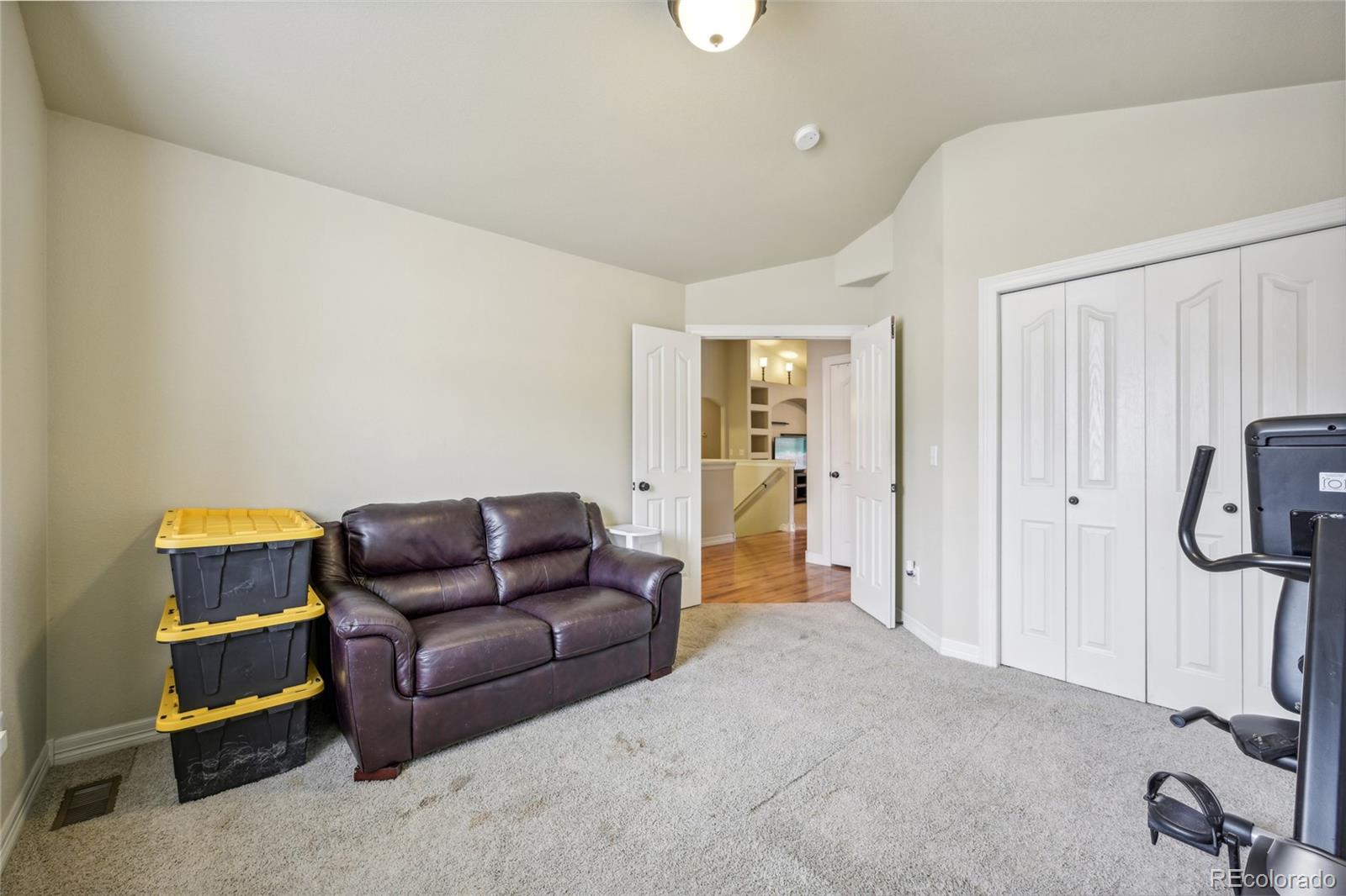 1114 Cottonwood Court