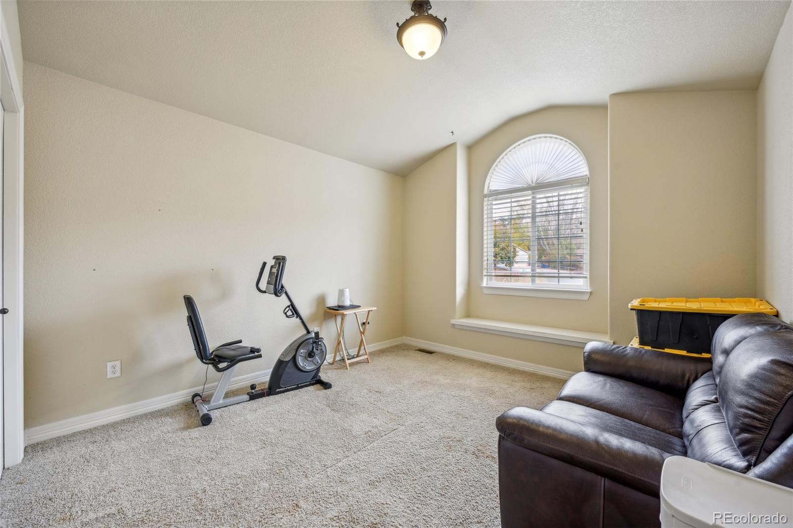 1114 Cottonwood Court