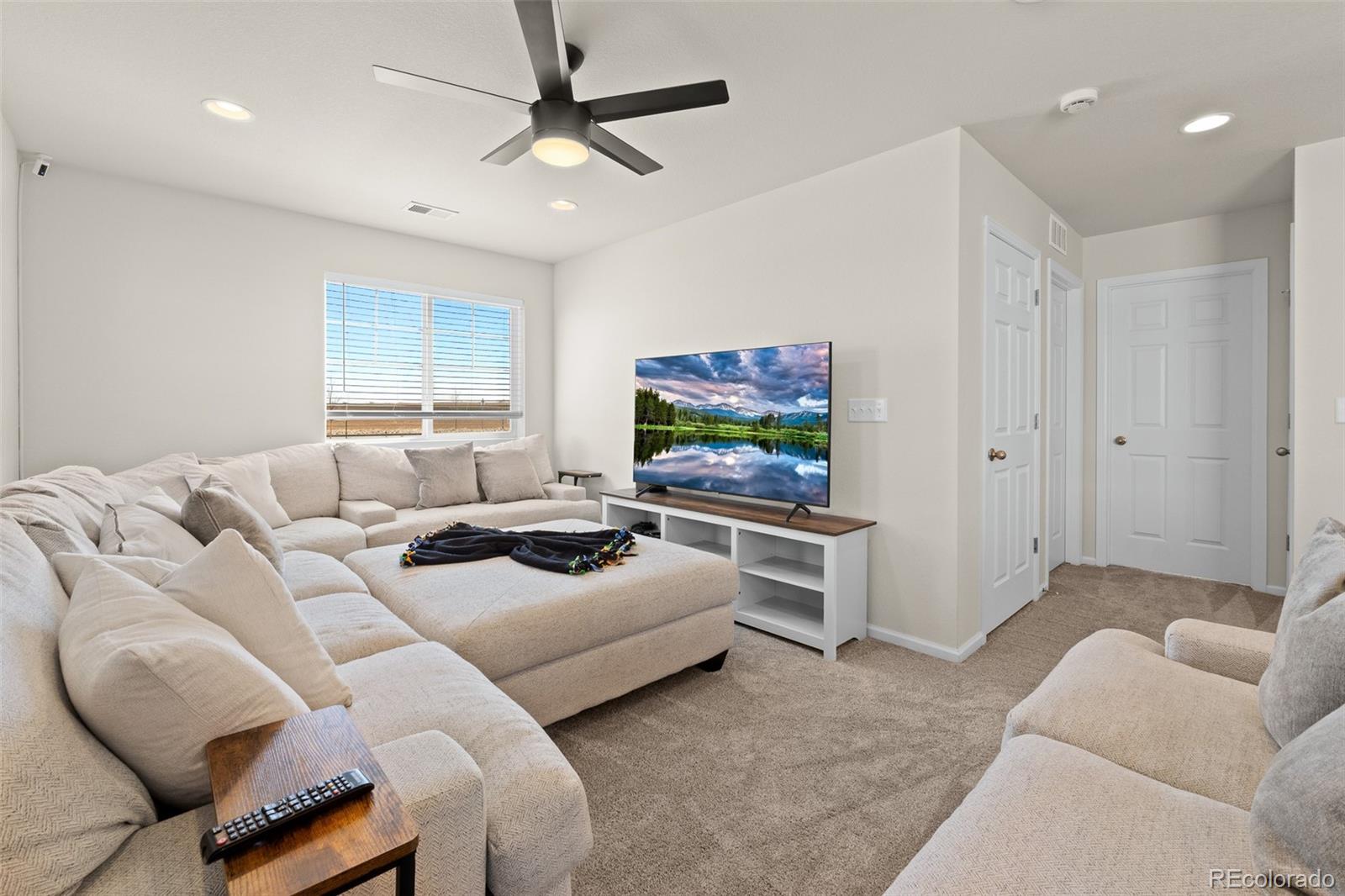 919 Goodrich Peak Street