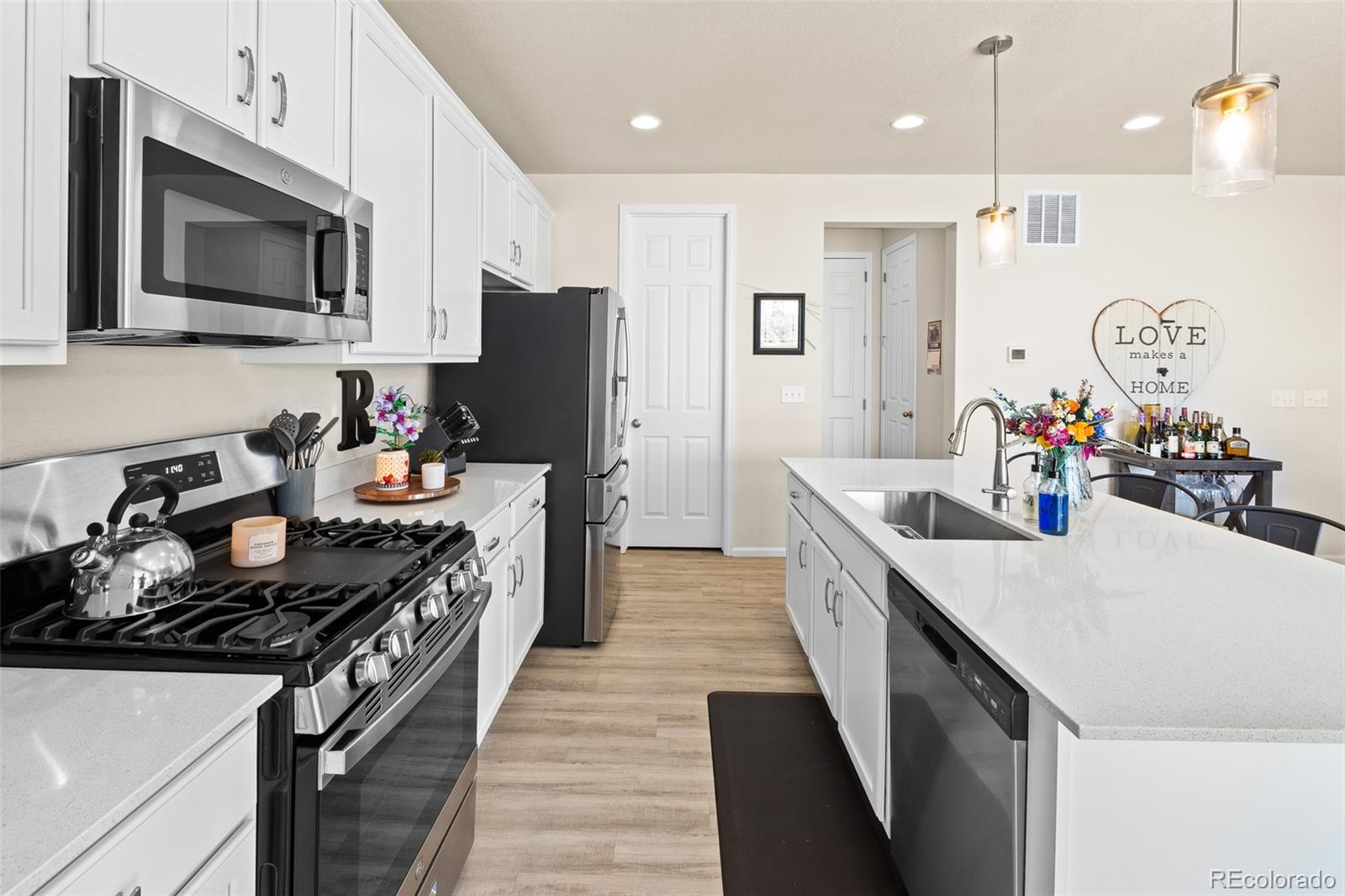 919 Goodrich Peak Street