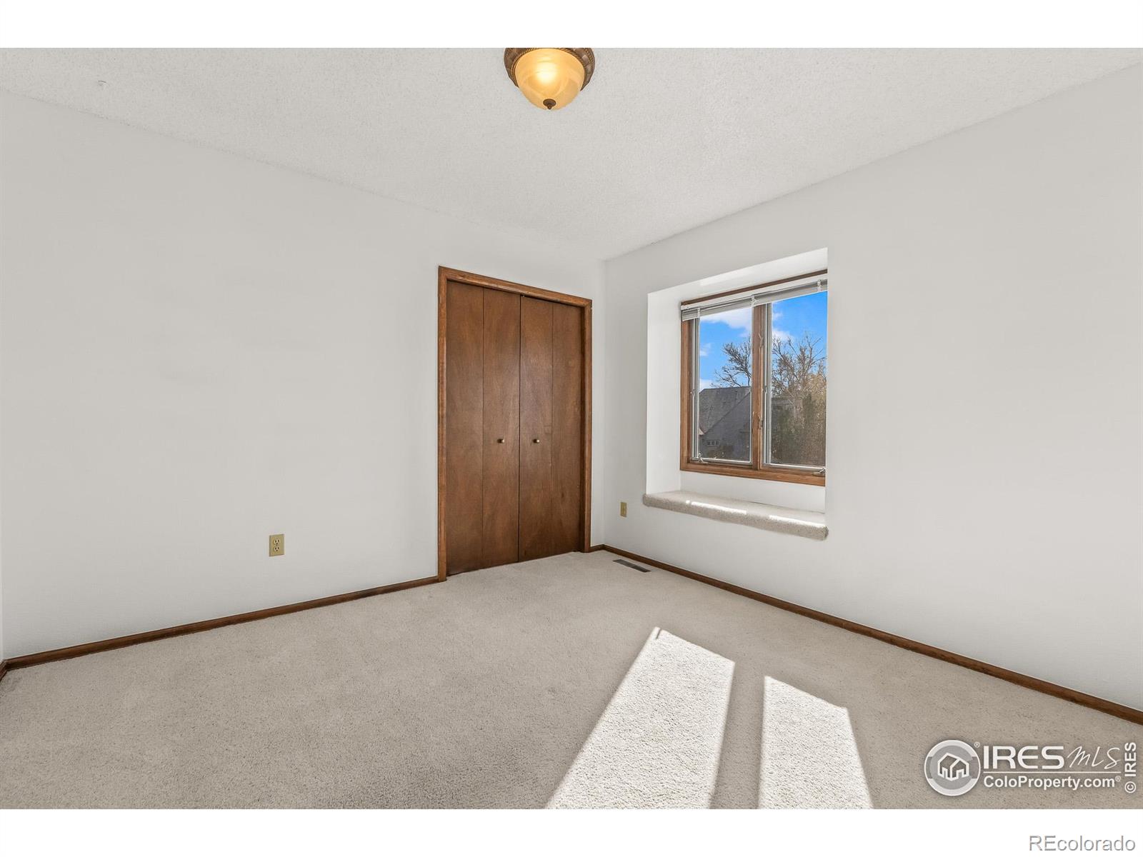 3016 Glendevey Drive