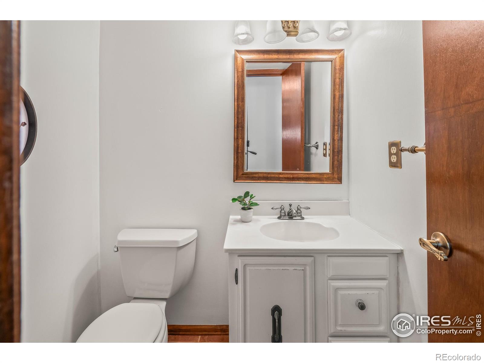 3016 Glendevey Drive