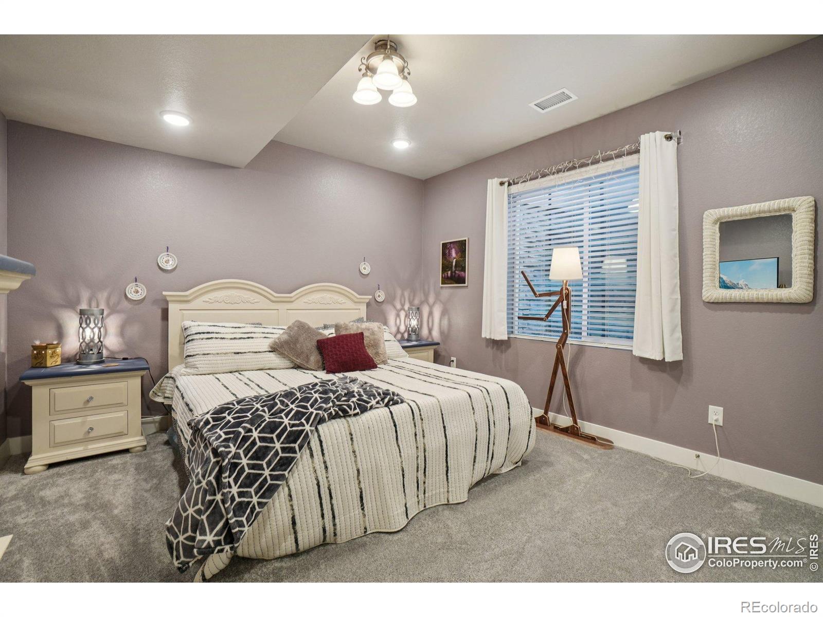 12541 Lake View Street