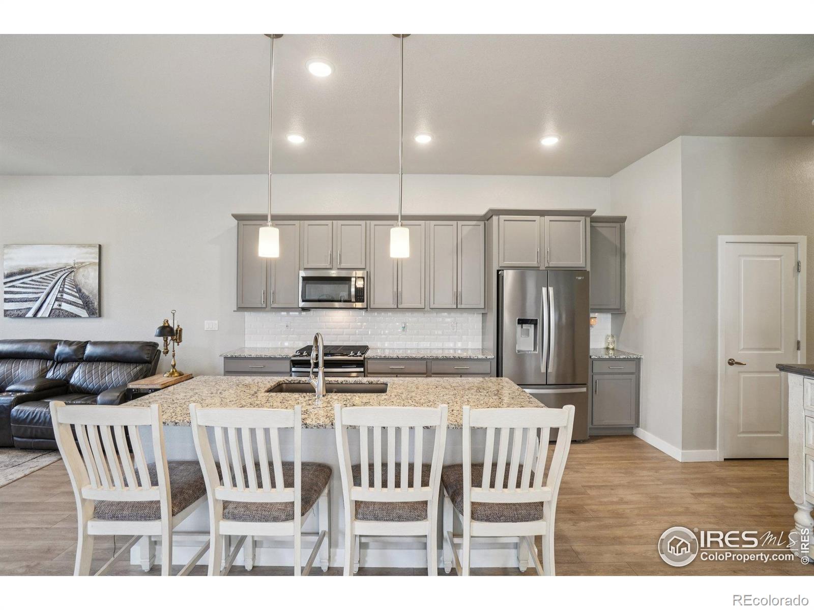 12541 Lake View Street