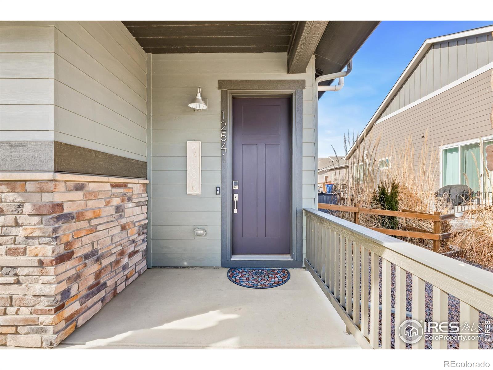 12541 Lake View Street