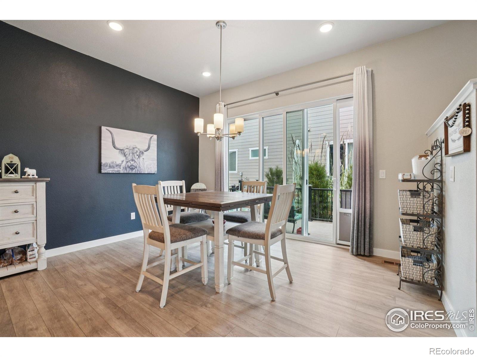 12541 Lake View Street