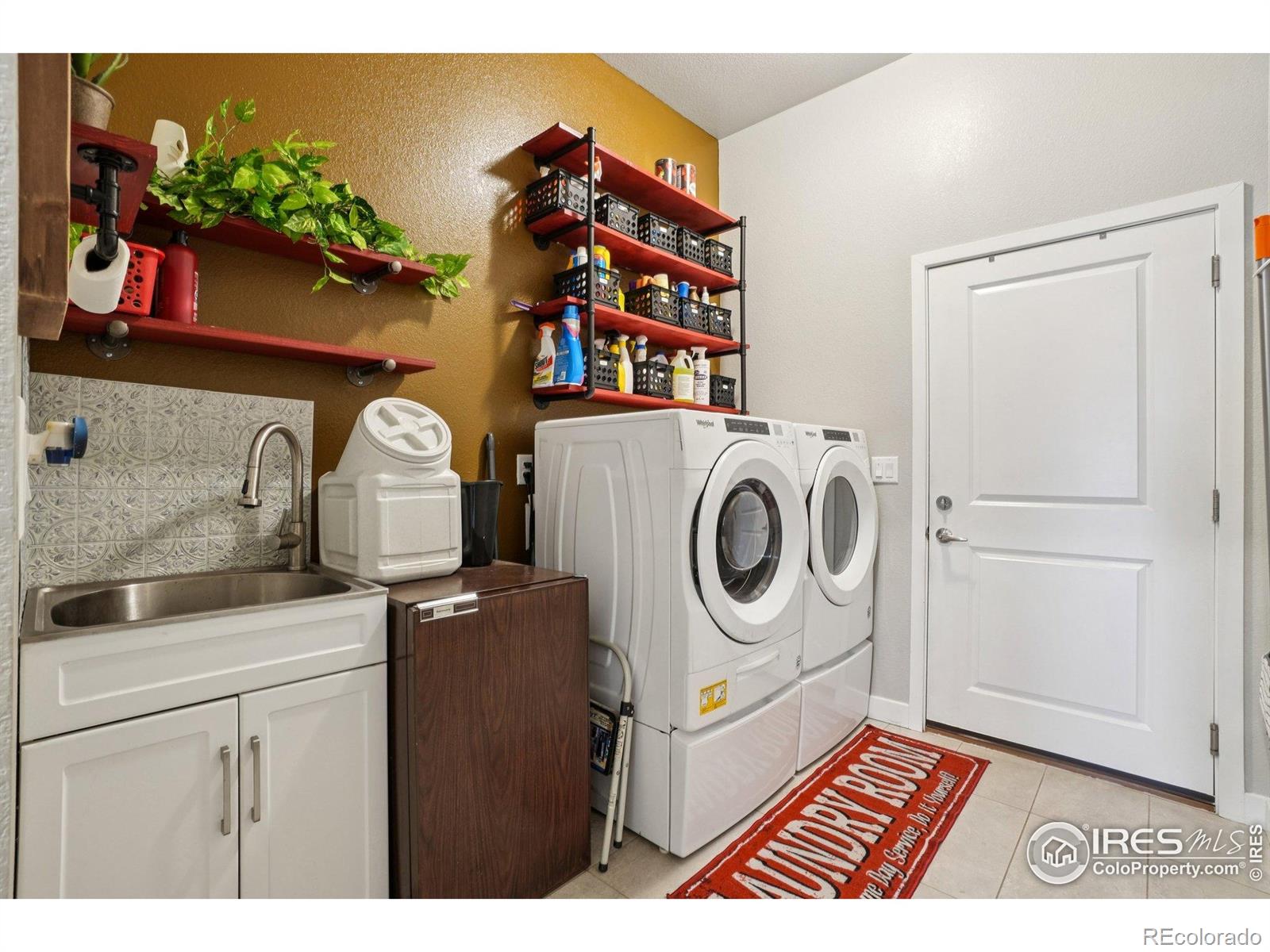 12541 Lake View Street