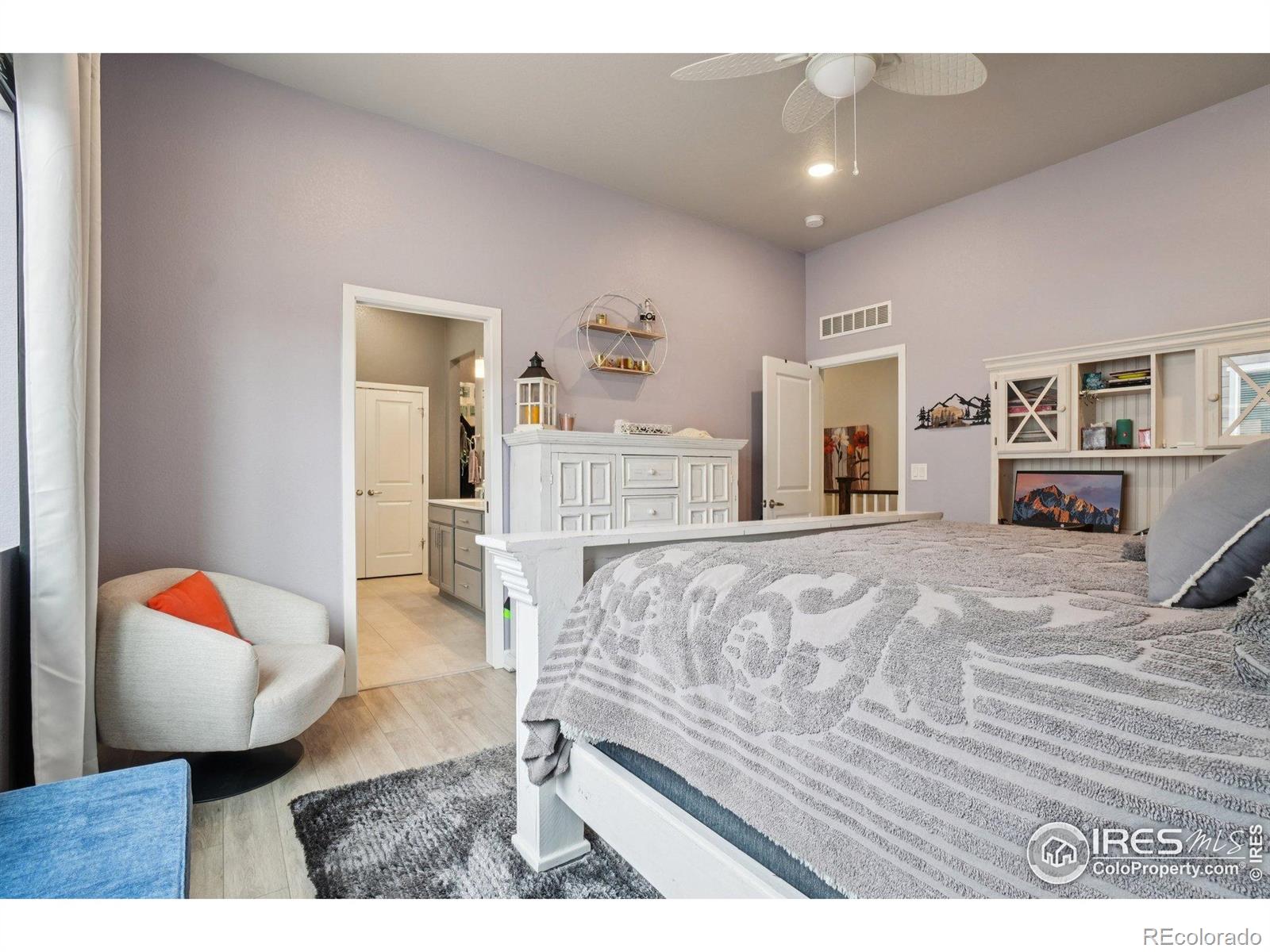 12541 Lake View Street