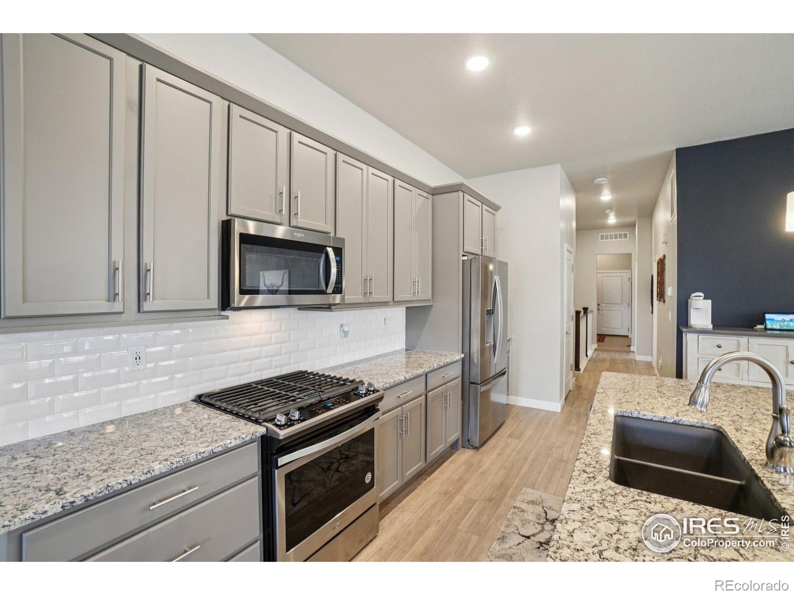 12541 Lake View Street