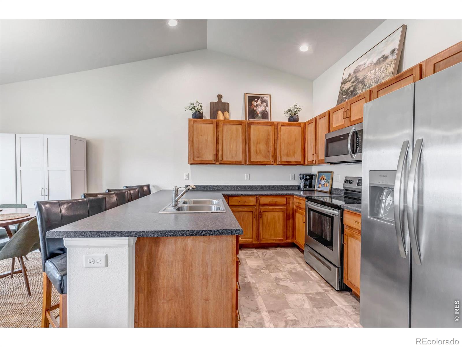 945 Maplebrook Drive