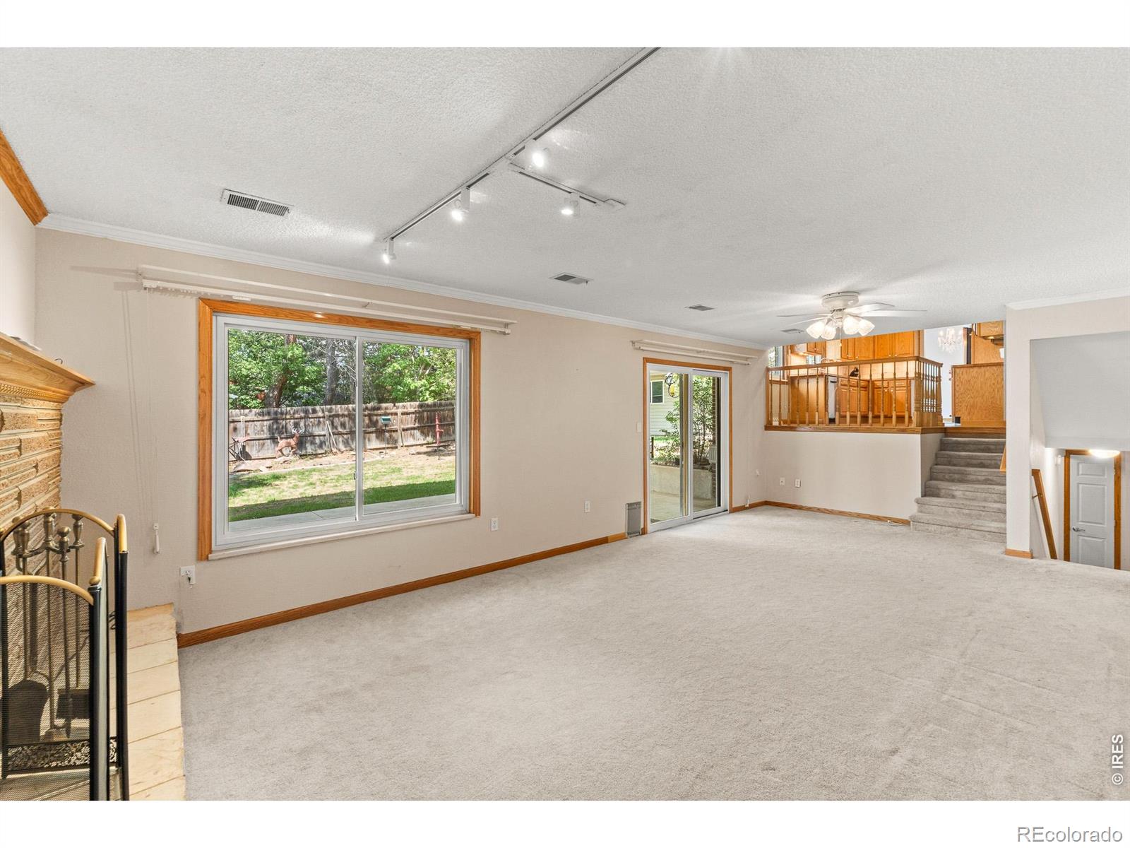 2709 W 17th Street