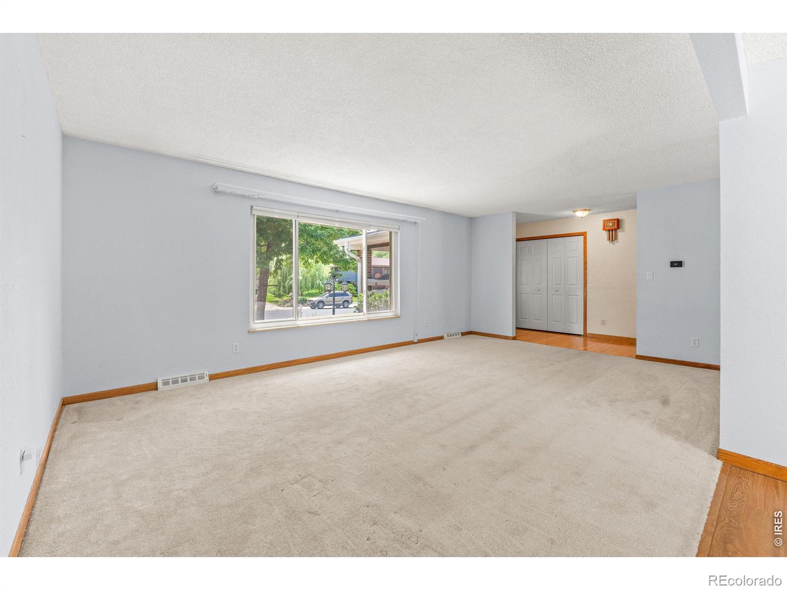 2709 W 17th Street