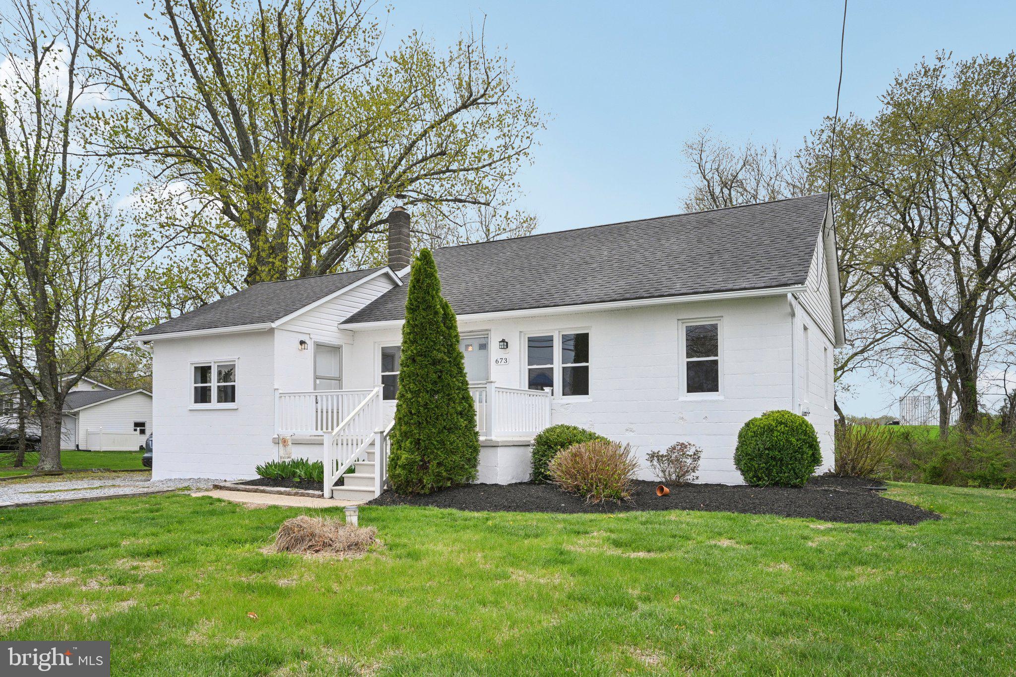 673 Harrisonville Rd