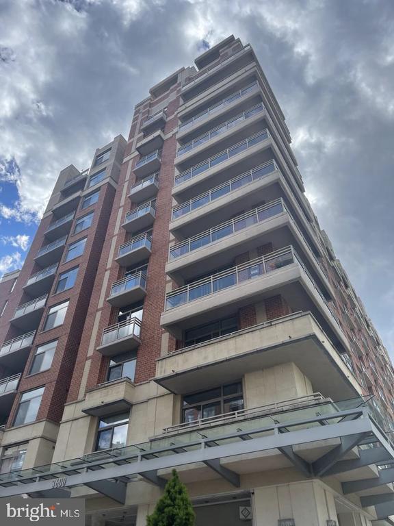 3600 S GLEBE ROAD 326W