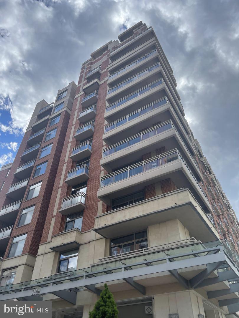 3600 S GLEBE ROAD 326W