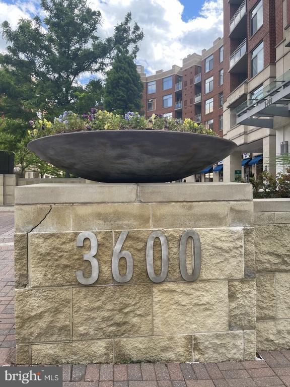3600 S GLEBE ROAD 326W