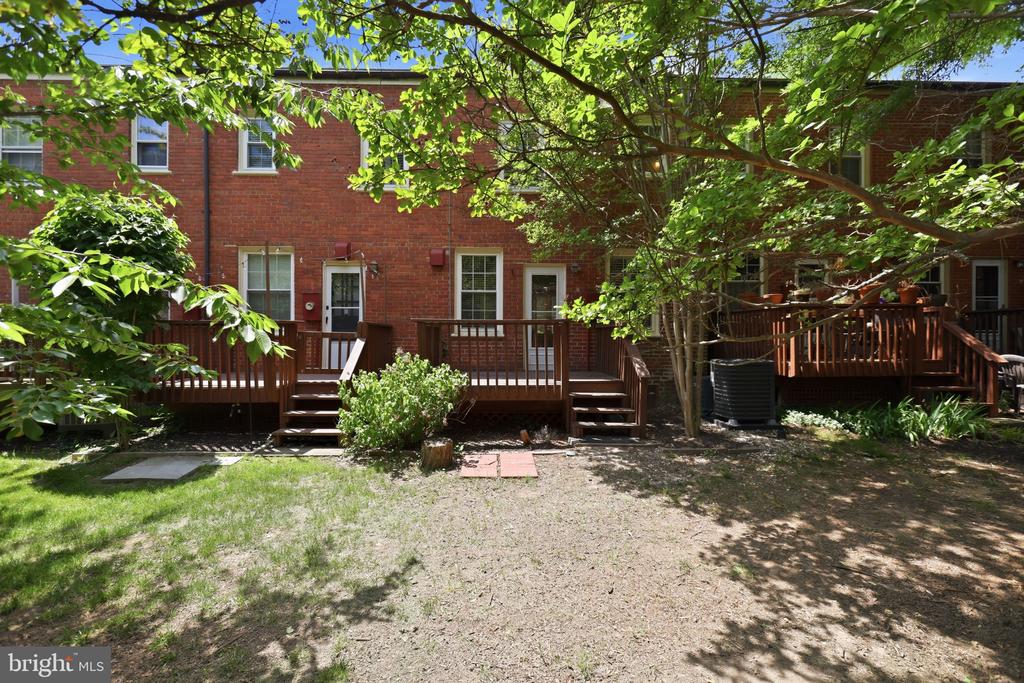 2700 S 16TH STREET S 676