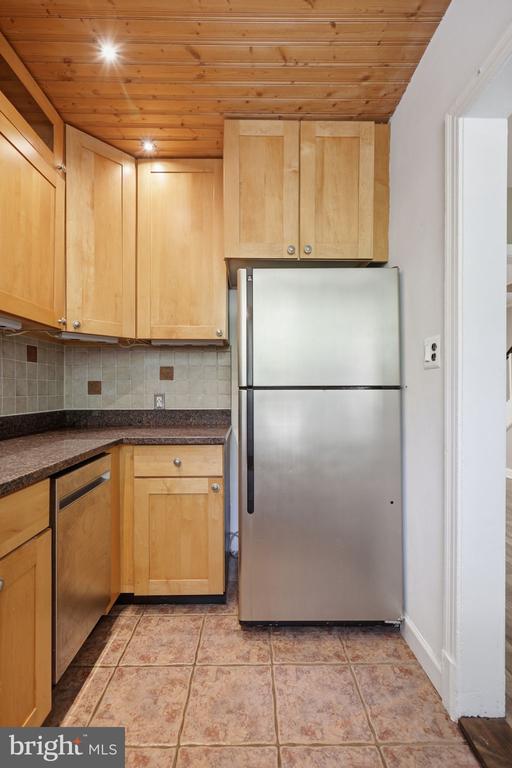 2700 S 16TH STREET S 676