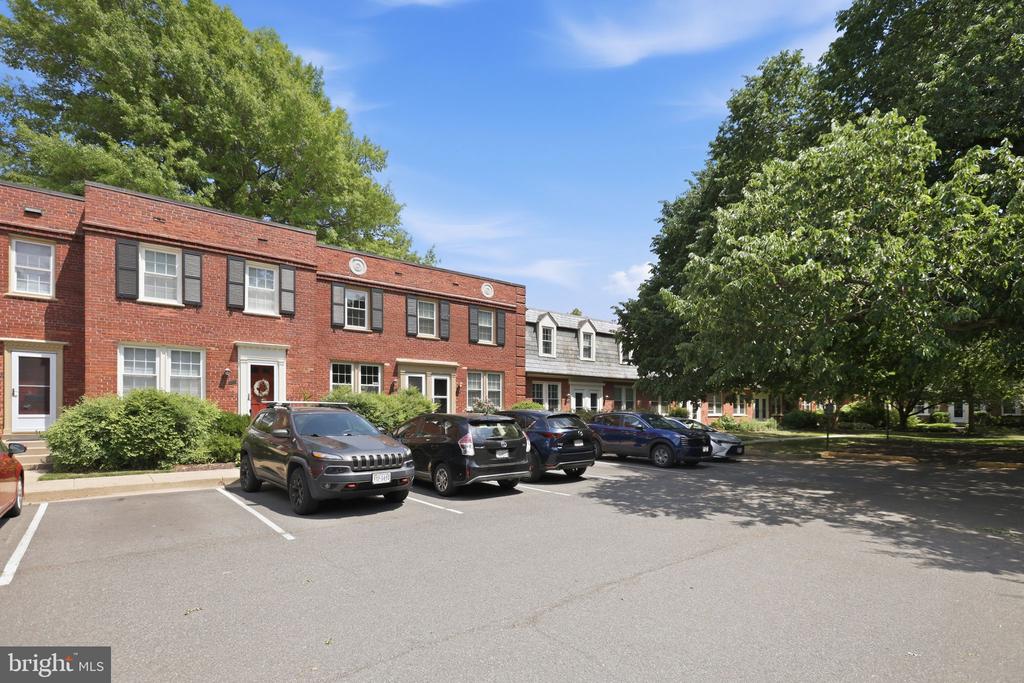 2700 S 16TH STREET S 676