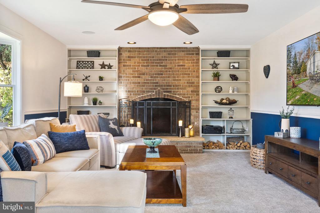 32651 MOUNT WEATHER ROAD