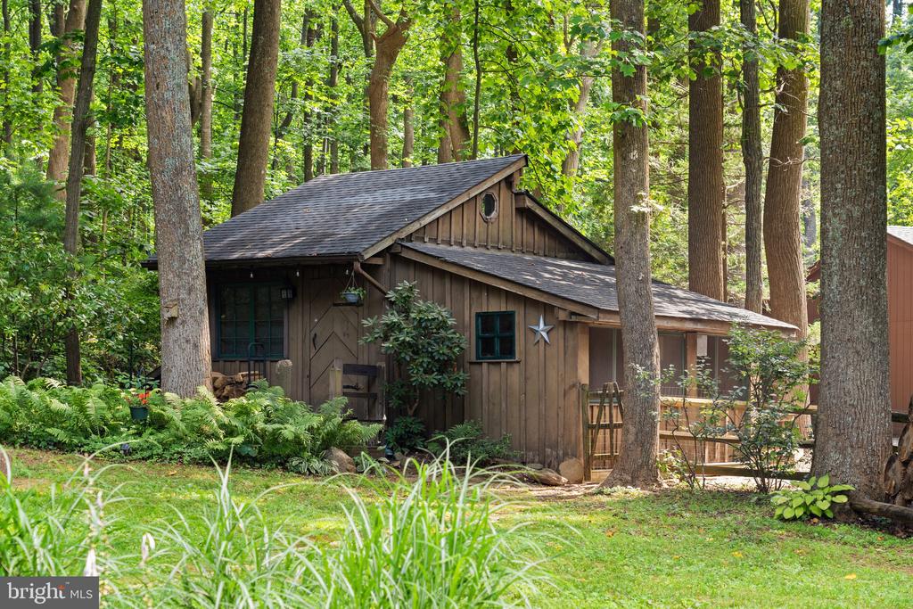 32651 MOUNT WEATHER ROAD