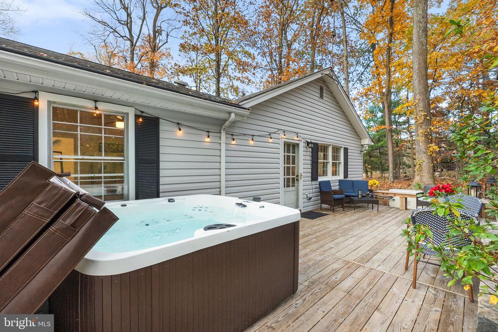 32651 MOUNT WEATHER ROAD